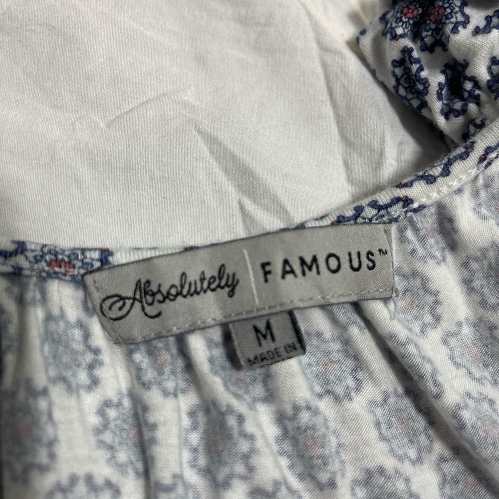 Absolutely Famous medallion print tunic top women’s size M - Picture 9 of 16